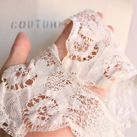 Vintage Antique 1900s Lace Collar, Ivory Detachable Blouse  or Dress Yoke - Picture 10 of 10